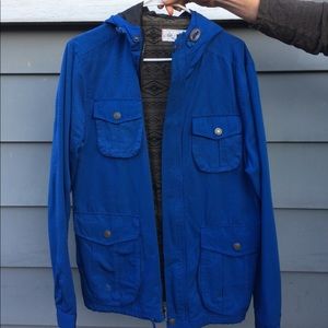 Hooded windbreaker